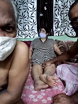 HoneyHush online show from 03/27/26, 05:14