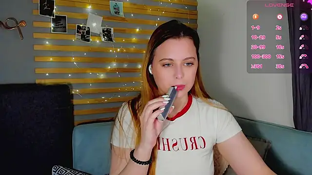 Alice Wanderr online show from 02/25/26, 12:55