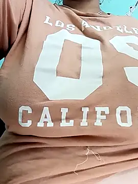 BustySexy Nataly online show from 03/06/26, 01:50