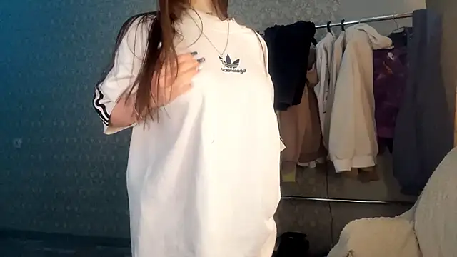 LumPetal online show from 02/22/26, 03:09