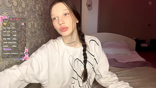 LumPetal online show from 02/19/26, 05:04