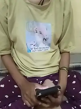 Snapshot of Siya_bombay chatting on 06/19/26, 02:17 Siya bombay online show from 06/19/26, 02:17