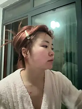 Snapshot of Rabbit-15 chatting on 02/12/26, 02:06 Rabbit-15 online show from 02/12/26, 02:06