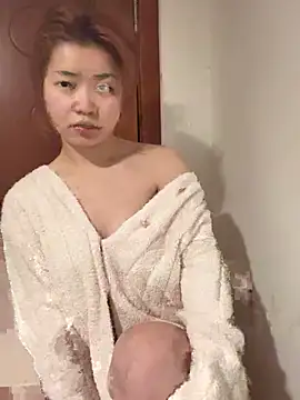 Snapshot of Rabbit-15 chatting on 02/11/26, 02:39 Rabbit-15 online show from 02/11/26, 02:39