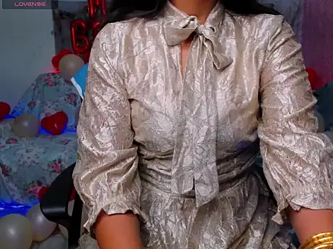 ELIZA 01 online show from 04/12/26, 05:33