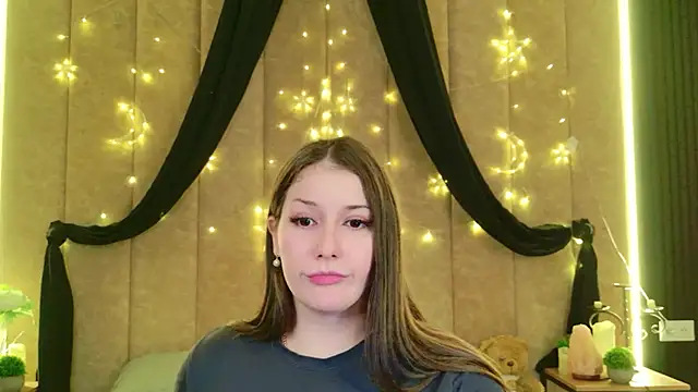 Anora Mills online show from 03/25/26, 07:52