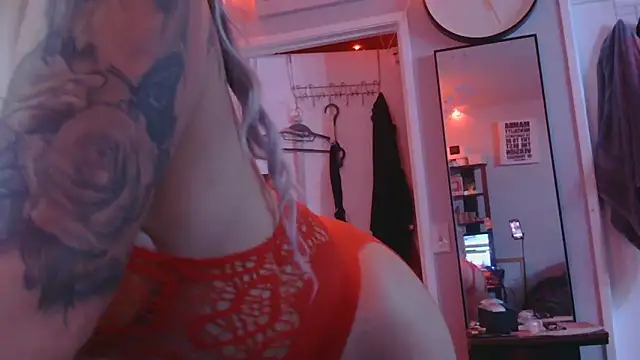 Alicethickpeach online show from 04/10/26, 01:23