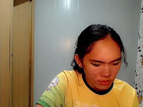 Snapshot of girlyteengrl chatting on 02/04/26, 04:46 girlyteengrl online show from 02/04/26, 04:46