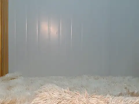 Snapshot of girlyteengrl chatting on 02/19/26, 05:32 girlyteengrl online show from 02/19/26, 05:32