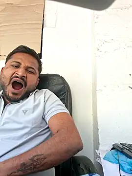 hot---boy1 online show from 02/01/26, 05:06