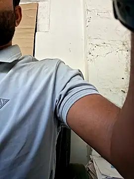 hot---boy1 online show from 02/22/26, 05:21