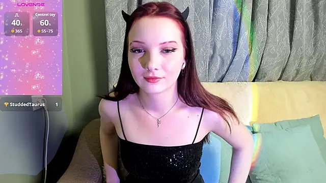 AuroraKane online show from 03/03/26, 04:14