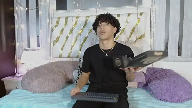 ian smith  online show from 02/27/26, 12:16