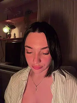 Snapshot of HotDevilGirl_ chatting on 03/01/26, 05:46 HotDevilGirl online show from 03/01/26, 05:46