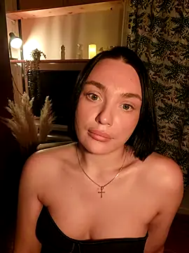 Snapshot of HotDevilGirl_ chatting on 02/05/26, 03:41 HotDevilGirl online show from 02/05/26, 03:41