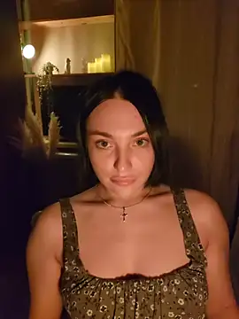 Snapshot of HotDevilGirl_ chatting on 02/08/26, 04:05 HotDevilGirl online show from 02/08/26, 04:05