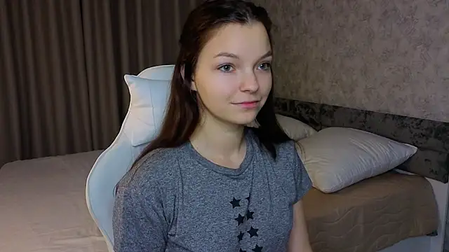 Snapshot of ElizaPizza chatting on 05/11/26, 07:33 ElizaPizza online show from 05/11/26, 07:33