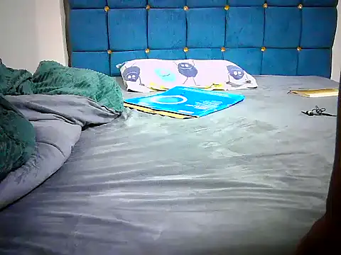 Lebo2004 online show from 03/06/26, 06:47