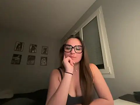 Snapshot of alixxxm7 chatting on 02/10/26, 10:09 alixxxm7 online show from 02/10/26, 10:09