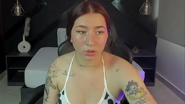 charlottee27  online show from 02/28/26, 07:46