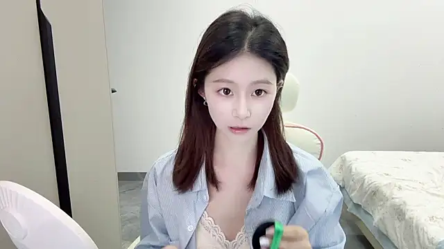 DYyyyyy-- online show from 03/17/26, 11:57