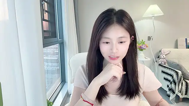Snapshot of DYyyyyy-- chatting on 06/15/26, 11:10 DYyyyyy-- online show from 06/15/26, 11:10