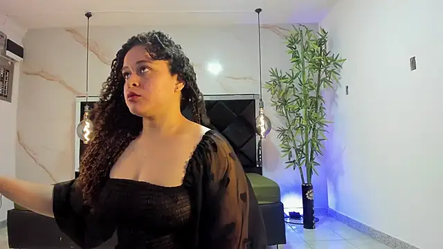 IrinaVoshh  online show from 03/24/26, 07:03