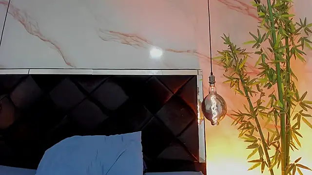 IrinaVoshh  online show from 04/15/26, 07:58