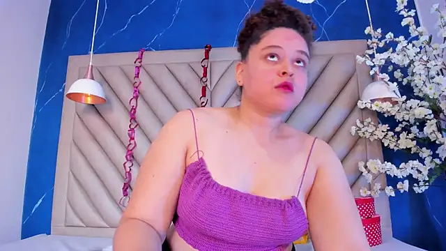 IrinaVoshh  online show from 04/17/26, 07:06