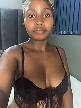 Snapshot of SexyLaylahx chatting on 02/06/26, 01:23 SexyLaylahx online show from 02/06/26, 01:23