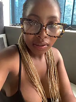 Snapshot of SexyLaylahx chatting on 02/28/26, 10:26 SexyLaylahx online show from 02/28/26, 10:26