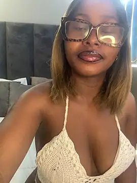 Snapshot of SexyLaylahx chatting on 02/03/26, 12:54 SexyLaylahx online show from 02/03/26, 12:54