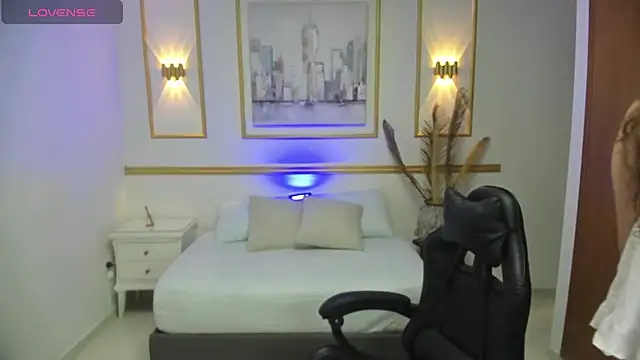 Snapshot of milaack_ chatting on 02/19/26, 12:46 milaack online show from 02/19/26, 12:46