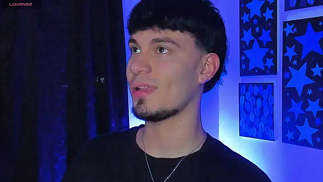 Snapshot of manu__05 chatting on 05/07/26, 03:11 manu 05 online show from 05/07/26, 03:11