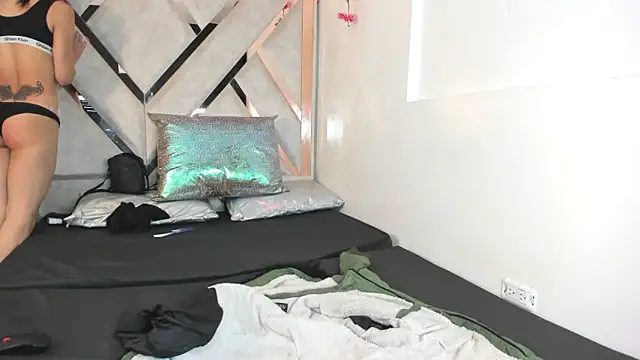 Snapshot of Geminis___ chatting on 02/24/26, 06:31 Geminis online show from 02/24/26, 06:31