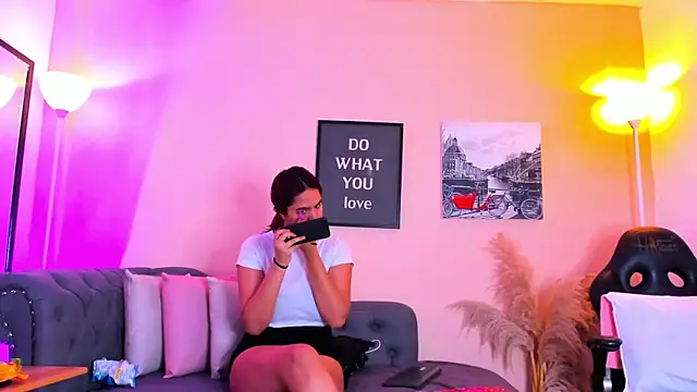 victoriazans online show from 02/17/26, 03:48