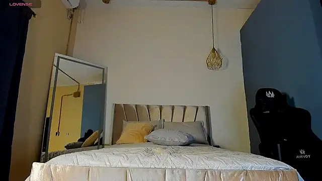 Snapshot of Alishaa_sweet chatting on 02/23/26, 01:12 Alishaa sweet online show from 02/23/26, 01:12