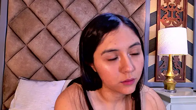 Snapshot of AlisonLamer chatting on 03/18/26, 03:13 AlisonLamer online show from 03/18/26, 03:13