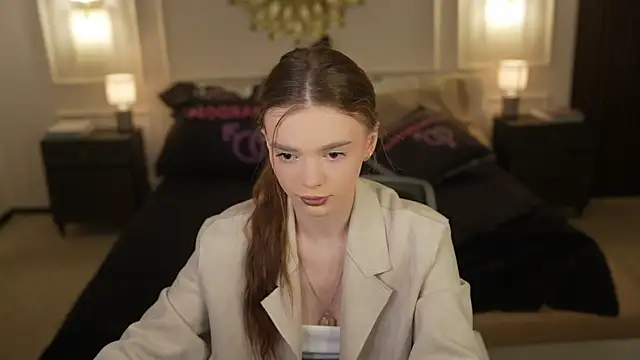 Zlata Sky online show from 06/11/26, 02:47