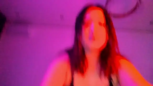 luna yum online show from 02/05/26, 01:12