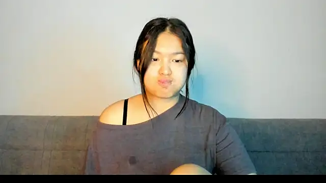 luna yum online show from 02/26/26, 09:37