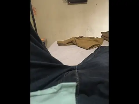 Snapshot of hotboy_pune1 chatting on 02/16/26, 05:17 hotboy pune1 online show from 02/16/26, 05:17