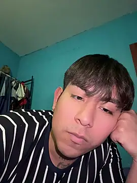 Aquiles69xx online show from 06/18/26, 02:43