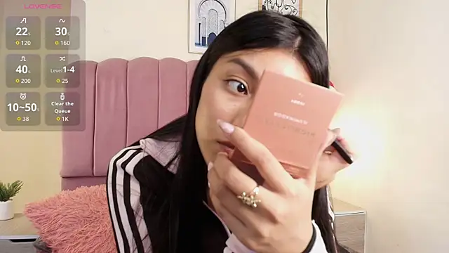 Ateneaaa  online show from 04/08/26, 07:48