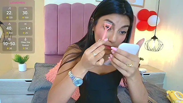 Ateneaaa  online show from 03/20/26, 07:26