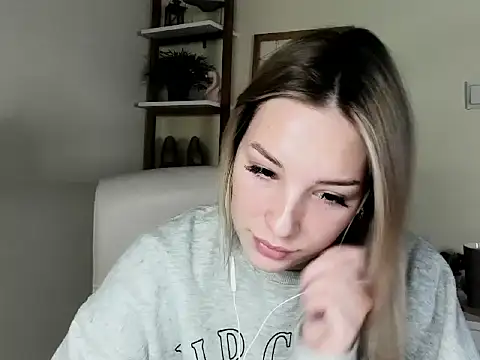 VelvetAngela online show from 02/12/26, 07:52