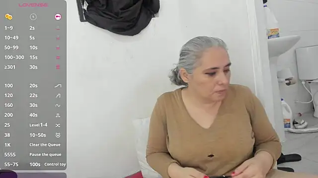 mature gold1 online show from 03/30/26, 12:28