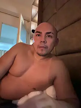 Snapshot of eros_colby chatting on 02/03/26, 12:43 eros colby online show from 02/03/26, 12:43