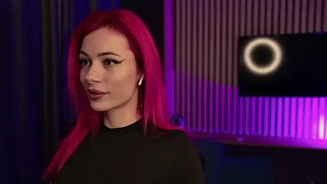 Snapshot of KaylieRosse chatting on 02/17/26, 06:16 KaylieRosse online show from 02/17/26, 06:16