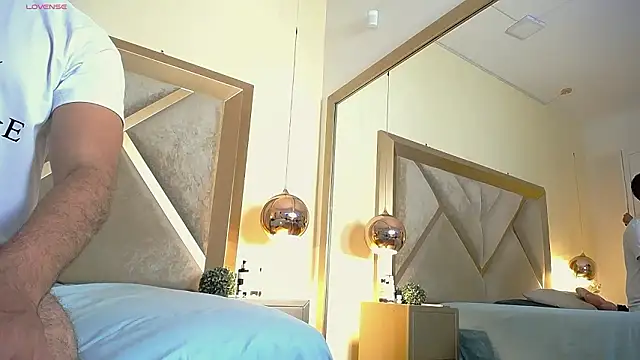 Snapshot of LaraandAxel chatting on 02/28/26, 03:22 LaraandAxel online show from 02/28/26, 03:22